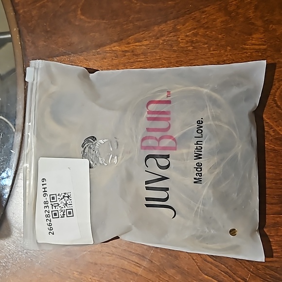 JuvaBun -Messy Bun- mixed walnut - Picture 2 of 7